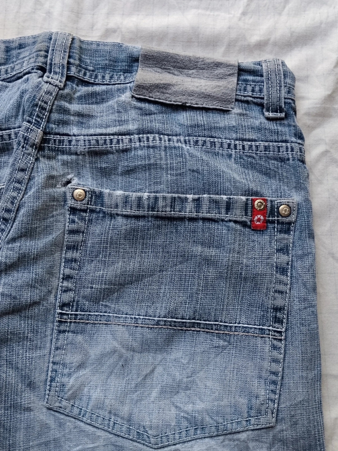 Southpole W34 Red Tab Custom Fit Baggy Jeans Y2k