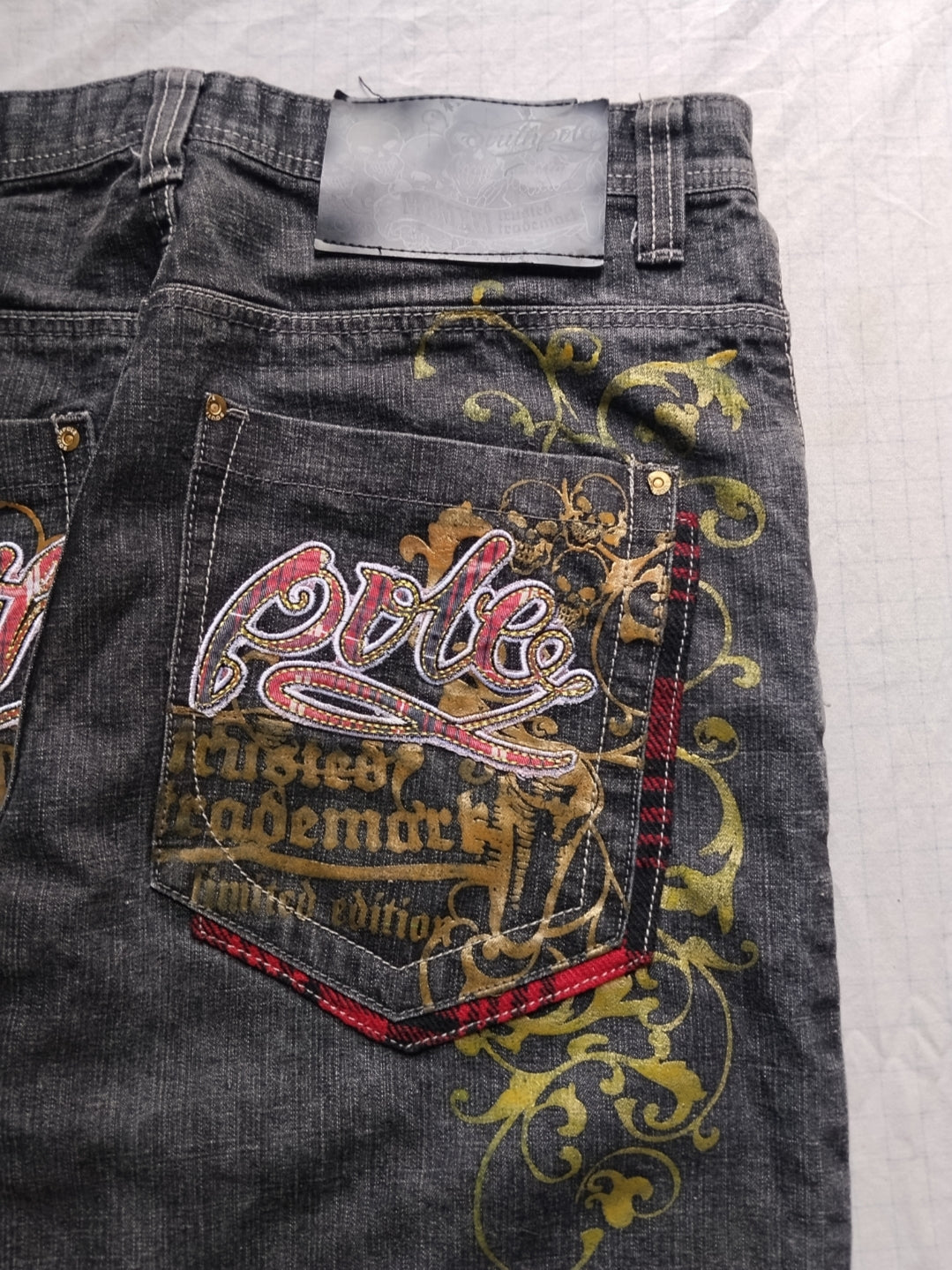 Southpole W36 Flannel Red Tab Baggy Jeans Y2k