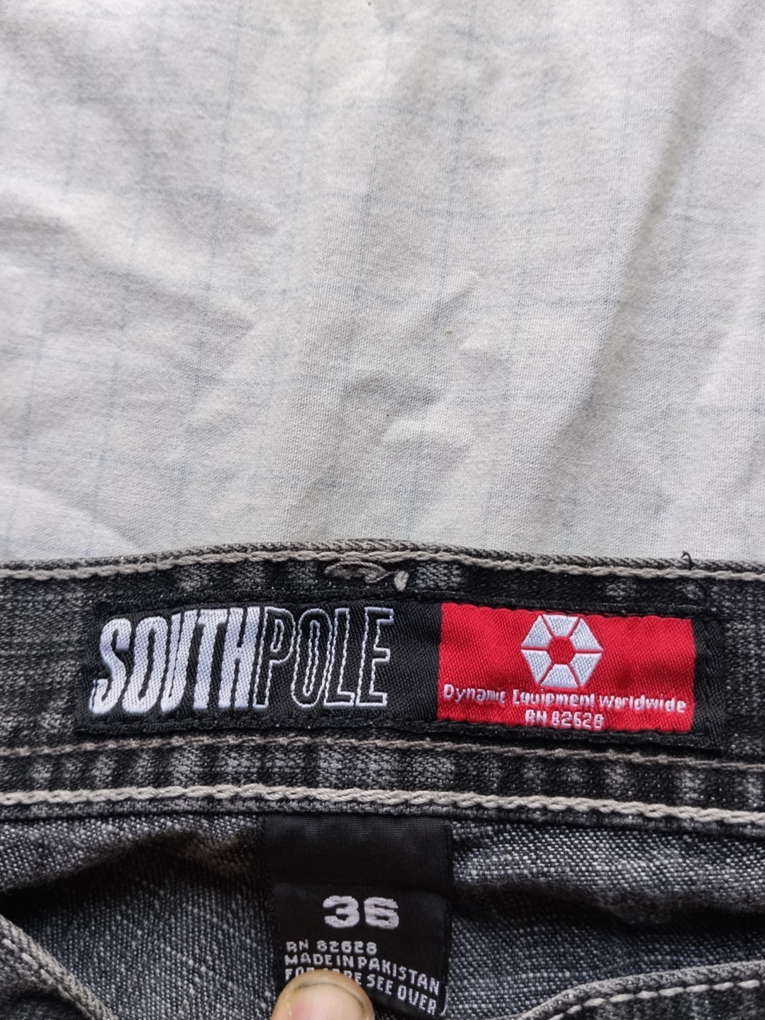 Southpole W36 Red Tab Baggy Jorts Y2k